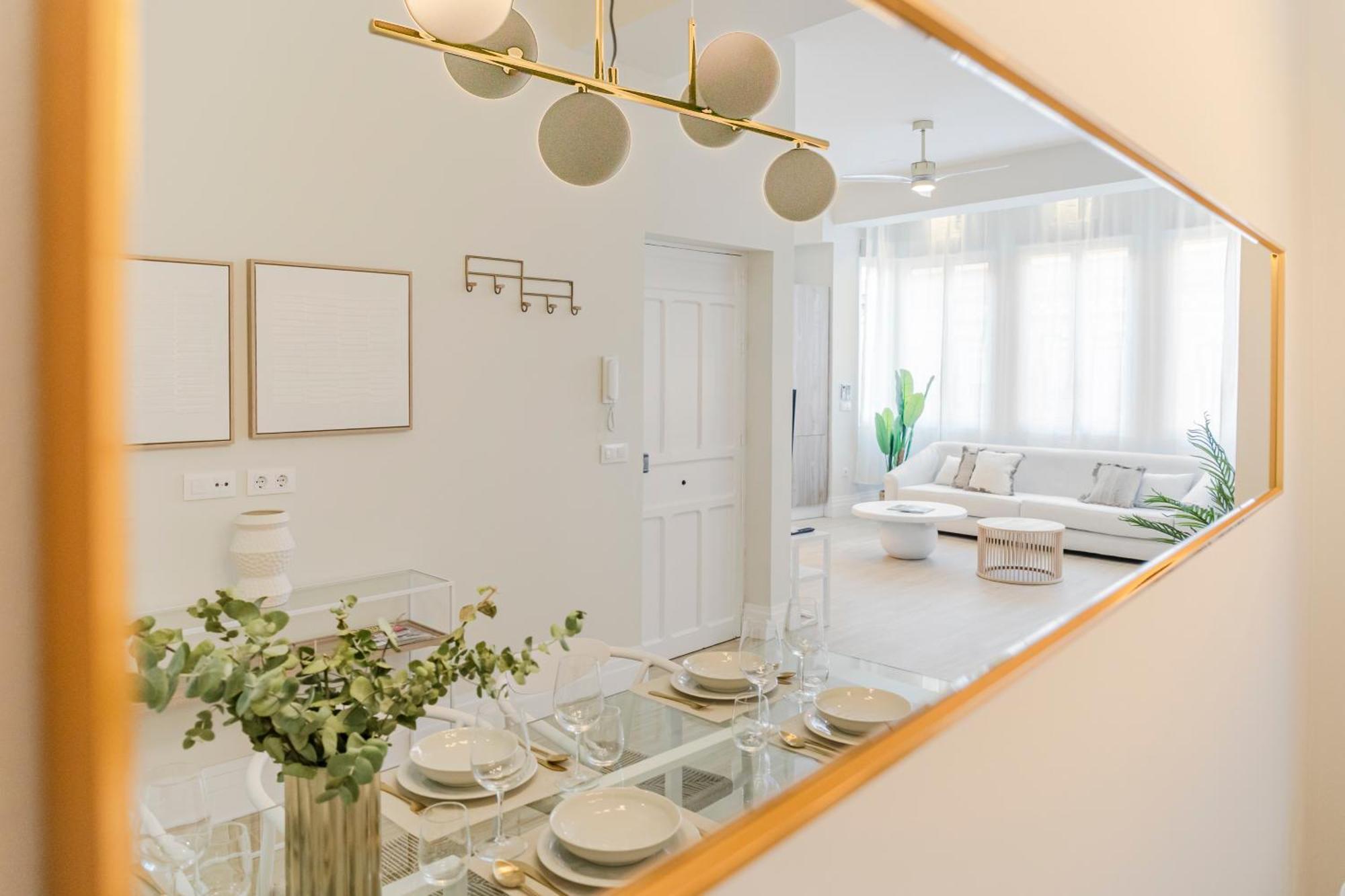 Isg Apartments Faustino 45 Sevilla Bagian luar foto